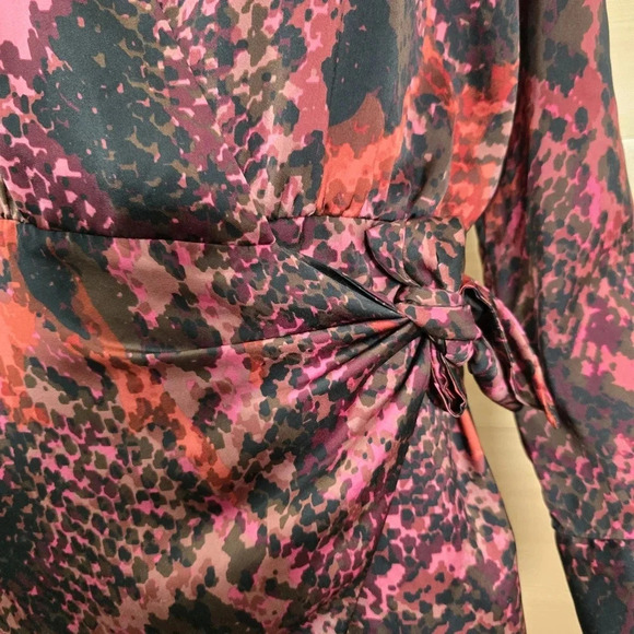 Zara TRF Collection Red Wrap Dress Long sleeve Snake Print Mini Satin Size Small - Picture 4 of 11